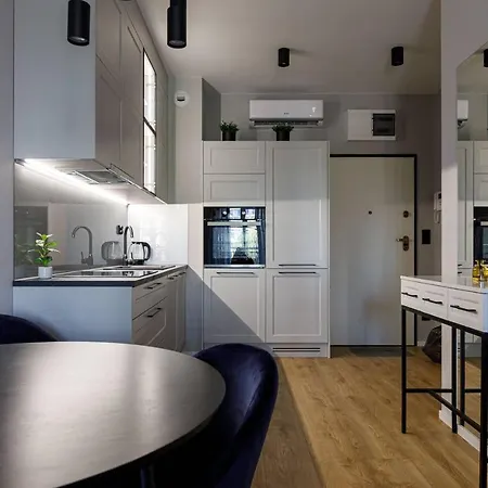 Golden Apartments&glamping-jp19 * Wrocław