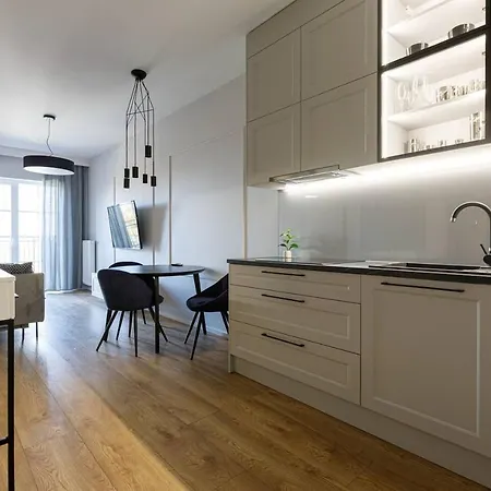 Golden Apartments&glamping-jp19 *